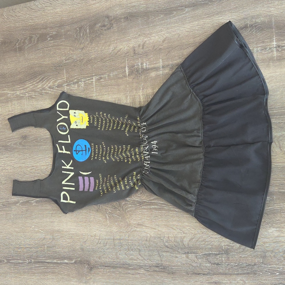 1 Of 1 Vintage Pink Floyd Band Graphic Print Concert Tee Upcycled Dress - Picture 3 of 9